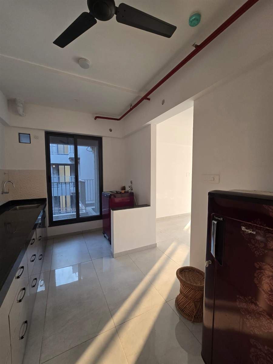 2 BHK in Mantra Mirari - Photo 5