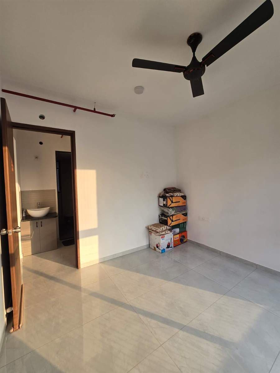 2 BHK in Mantra Mirari - Photo 13