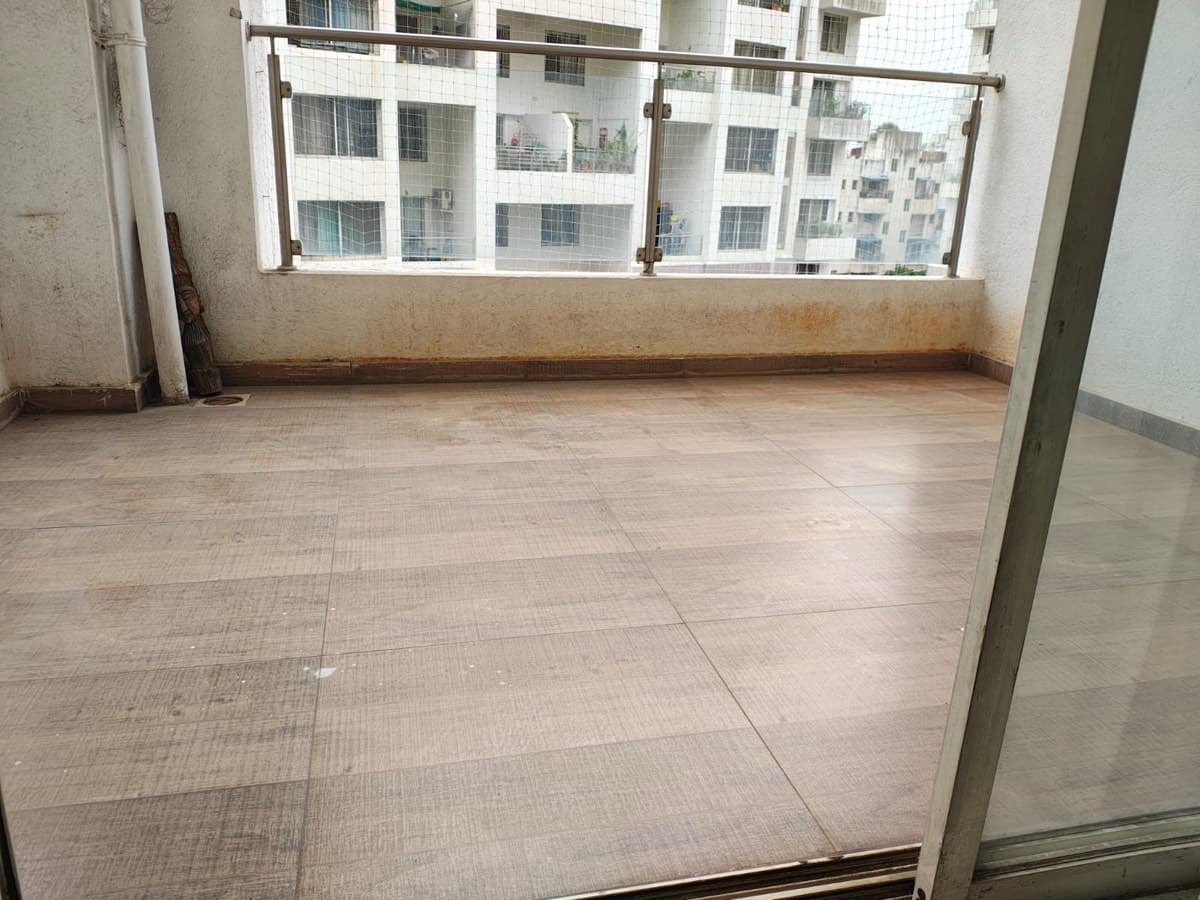 2 BHK in Langston - Photo 4